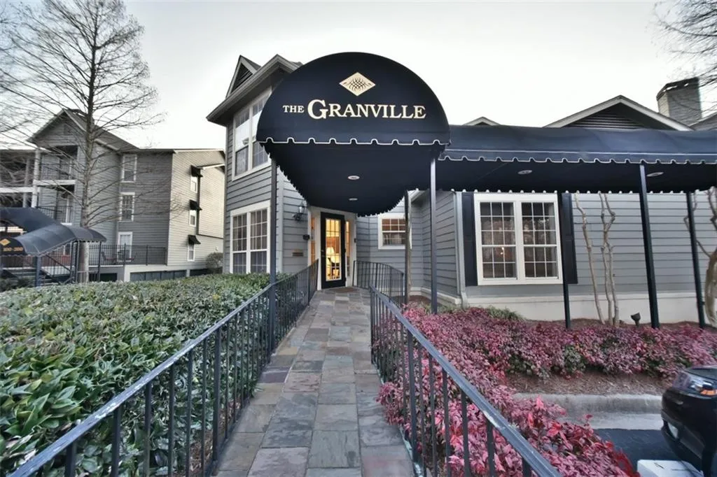 223 Granville Court, Atlanta, Georgia 30328, 2 Bedrooms Bedrooms, ,2 BathroomsBathrooms,Residential,Sold,223 Granville Court,5646831