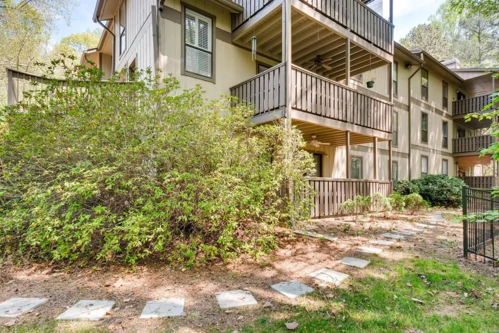 1510 Woodcliff Drive, Sandy Springs, Georgia 30350, 2 Bedrooms Bedrooms, ,1 BathroomBathrooms,Residential,Sold,1510 Woodcliff Drive,5833648