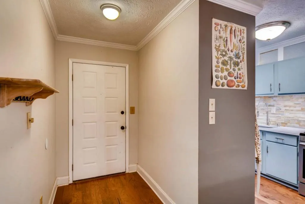 1510 Woodcliff Drive, Sandy Springs, Georgia 30350, 2 Bedrooms Bedrooms, ,1 BathroomBathrooms,Residential,Sold,1510 Woodcliff Drive,5833648