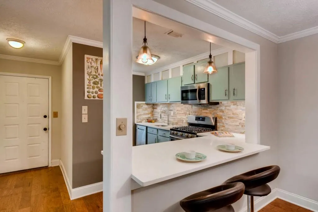 1510 Woodcliff Drive, Sandy Springs, Georgia 30350, 2 Bedrooms Bedrooms, ,1 BathroomBathrooms,Residential,Sold,1510 Woodcliff Drive,5833648