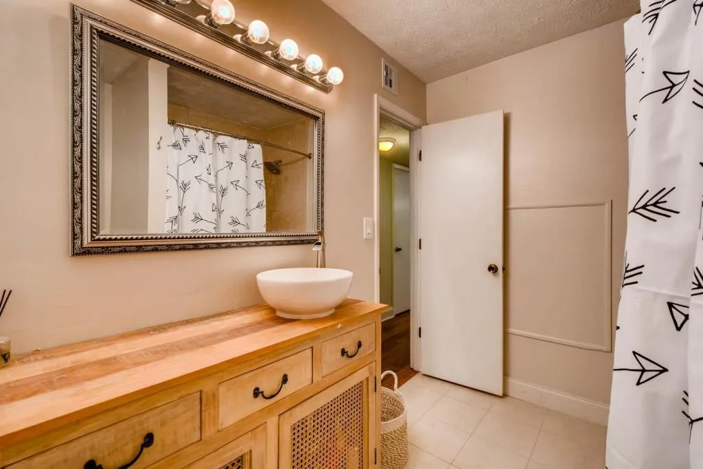 1510 Woodcliff Drive, Sandy Springs, Georgia 30350, 2 Bedrooms Bedrooms, ,1 BathroomBathrooms,Residential,Sold,1510 Woodcliff Drive,5833648