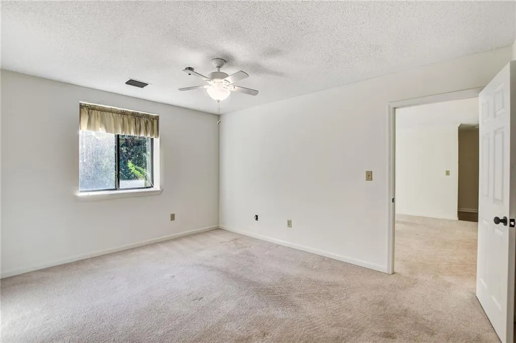 300 Johnson Ferry Road Unit A207, Atlanta, Georgia 30328, 2 Bedrooms Bedrooms, ,2 BathroomsBathrooms,Residential,Sold,300 Johnson Ferry Road Unit A207,6959999