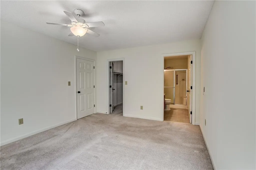 300 Johnson Ferry Road Unit A207, Atlanta, Georgia 30328, 2 Bedrooms Bedrooms, ,2 BathroomsBathrooms,Residential,Sold,300 Johnson Ferry Road Unit A207,6959999
