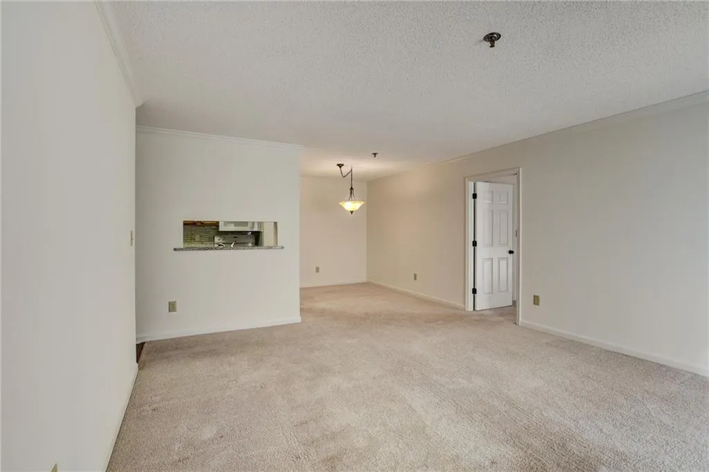 300 Johnson Ferry Road Unit A207, Atlanta, Georgia 30328, 2 Bedrooms Bedrooms, ,2 BathroomsBathrooms,Residential,Sold,300 Johnson Ferry Road Unit A207,6959999