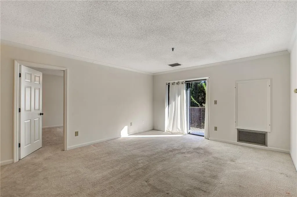 300 Johnson Ferry Road Unit A207, Atlanta, Georgia 30328, 2 Bedrooms Bedrooms, ,2 BathroomsBathrooms,Residential,Sold,300 Johnson Ferry Road Unit A207,6959999