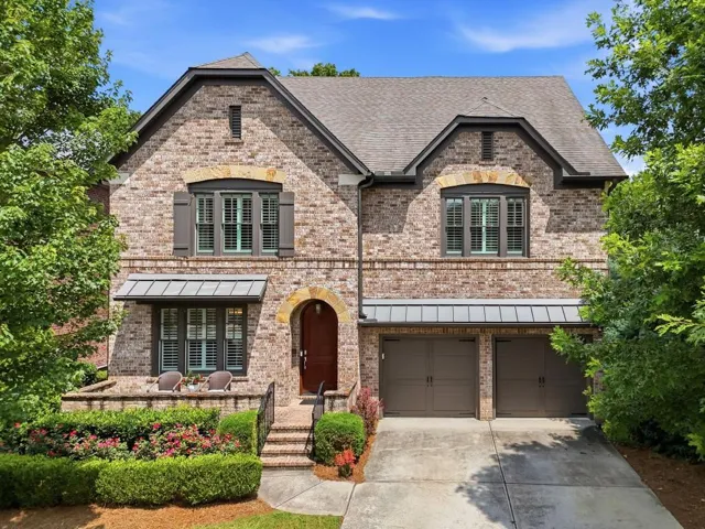 Luxury Living in the Heart of Brookhaven!