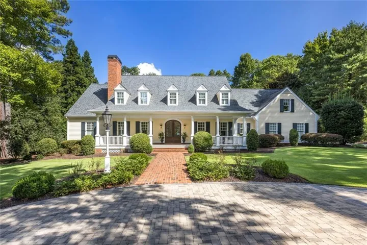 575 Old Cobblestone Drive, Atlanta, Georgia 30350