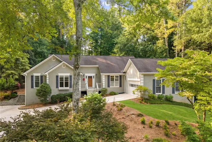 805 Pinehurst