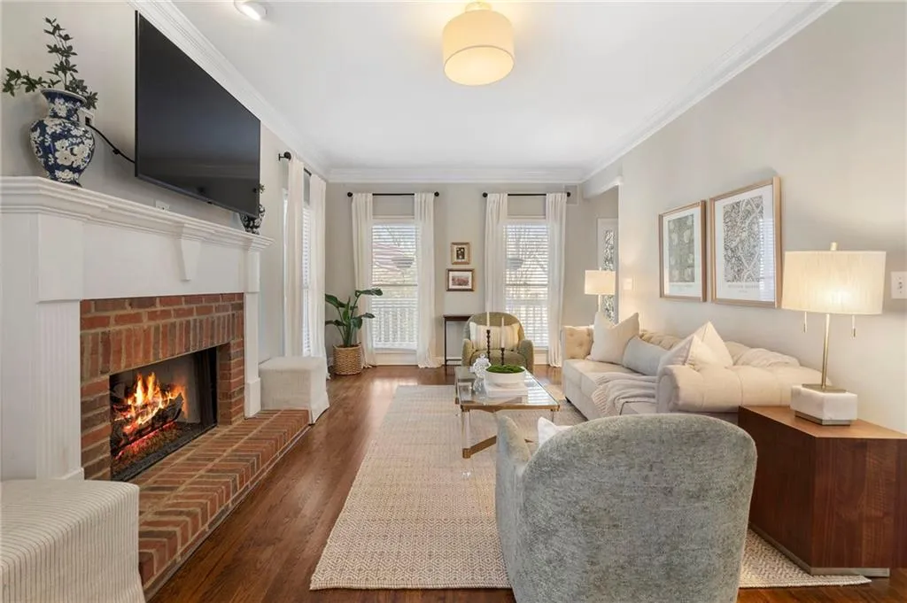 1155-b Davis Place Nw, Atlanta, Georgia 30318, 3 Bedrooms Bedrooms, 0 ,2 BathroomsBathrooms,Residential,For Sale,1155-b Davis Place Nw,7711064
