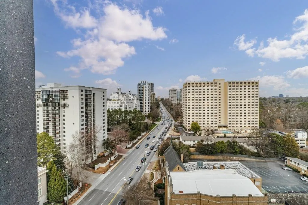 2425 Peachtree Road Ne Unit 1401, Atlanta, Georgia 30305, 3 Bedrooms Bedrooms, 0 ,3 BathroomsBathrooms,Residential,Sold,2425 Peachtree Road Ne Unit 1401,7714895