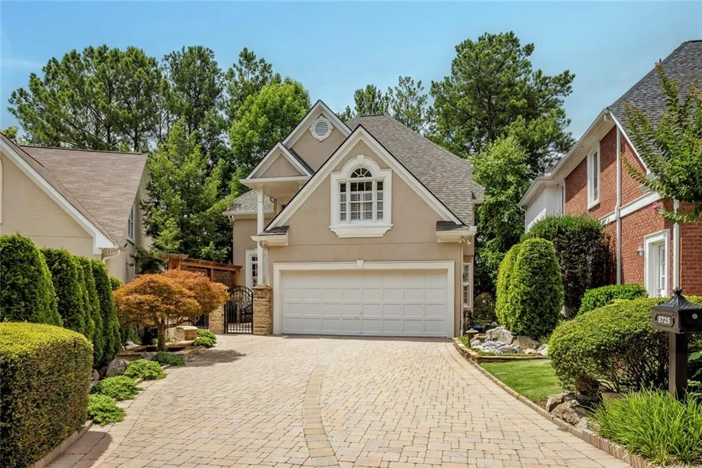 5725 Cameron Hall Place, Atlanta, Georgia 30328, 3 Bedrooms Bedrooms, ,2 BathroomsBathrooms,Residential,Sold,5725 Cameron Hall Place,7406773