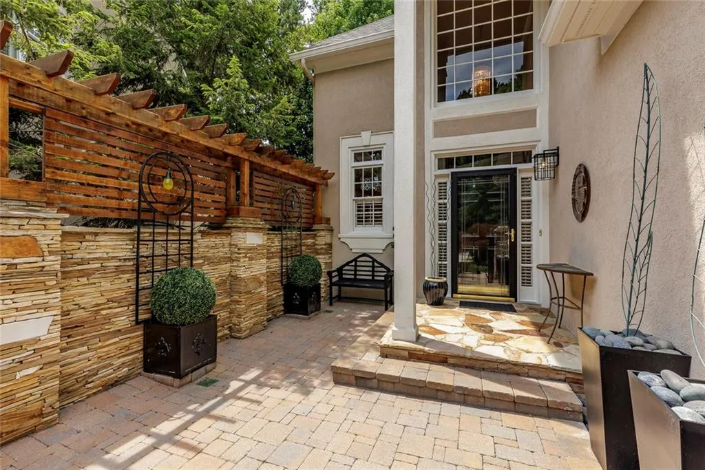 5725 Cameron Hall Place, Atlanta, Georgia 30328, 3 Bedrooms Bedrooms, ,2 BathroomsBathrooms,Residential,Sold,5725 Cameron Hall Place,7406773