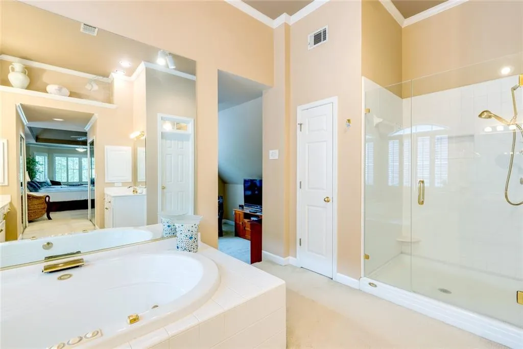 5725 Cameron Hall Place, Atlanta, Georgia 30328, 3 Bedrooms Bedrooms, ,2 BathroomsBathrooms,Residential,Sold,5725 Cameron Hall Place,7406773