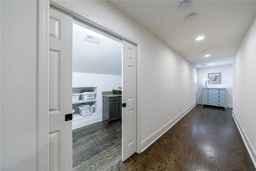 5780 Riverwood Drive, Sandy Springs, Georgia 30328, 6 Bedrooms Bedrooms, ,5 BathroomsBathrooms,Residential,Sold,5780 Riverwood Drive,7549890