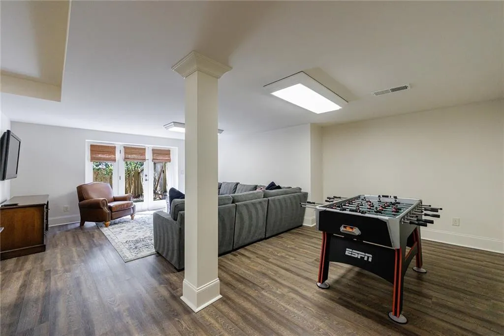 5780 Riverwood Drive, Sandy Springs, Georgia 30328, 6 Bedrooms Bedrooms, ,5 BathroomsBathrooms,Residential,Sold,5780 Riverwood Drive,7549890