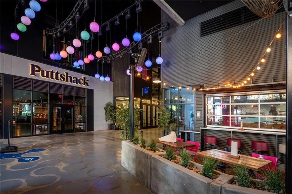Enjoy endless fun just around the corner with Puttshack—high-tech mini golf, and more!