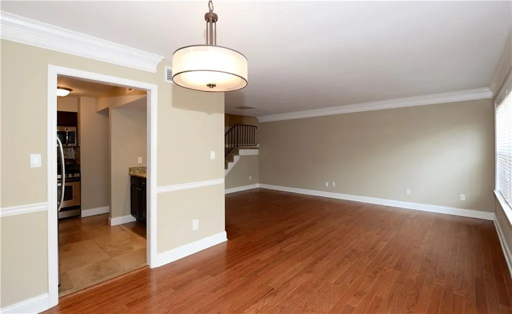 6980 Roswell Road Ne Unit C3, Atlanta, Georgia 30328, 2 Bedrooms Bedrooms, ,2 BathroomsBathrooms,Residential,Sold,6980 Roswell Road Ne Unit C3,5724205