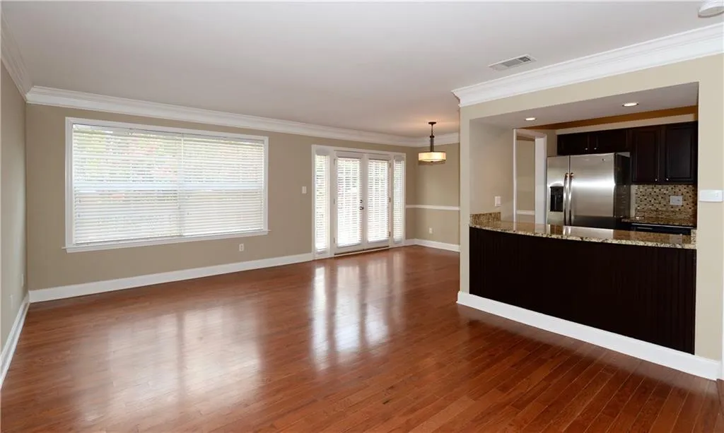 6980 Roswell Road Ne Unit C3, Atlanta, Georgia 30328, 2 Bedrooms Bedrooms, ,2 BathroomsBathrooms,Residential,Sold,6980 Roswell Road Ne Unit C3,5724205