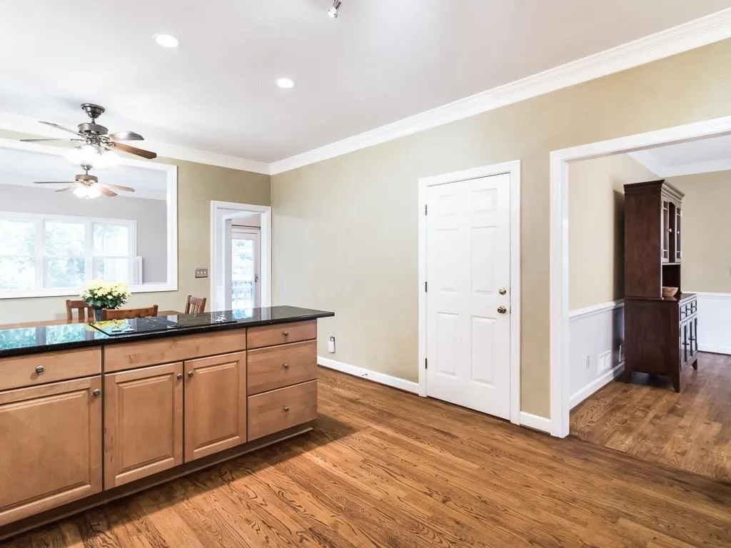 42 Ridgemere Trace, Sandy Springs, Georgia 30328, 5 Bedrooms Bedrooms, ,3 BathroomsBathrooms,Residential,Sold,42 Ridgemere Trace,5901939