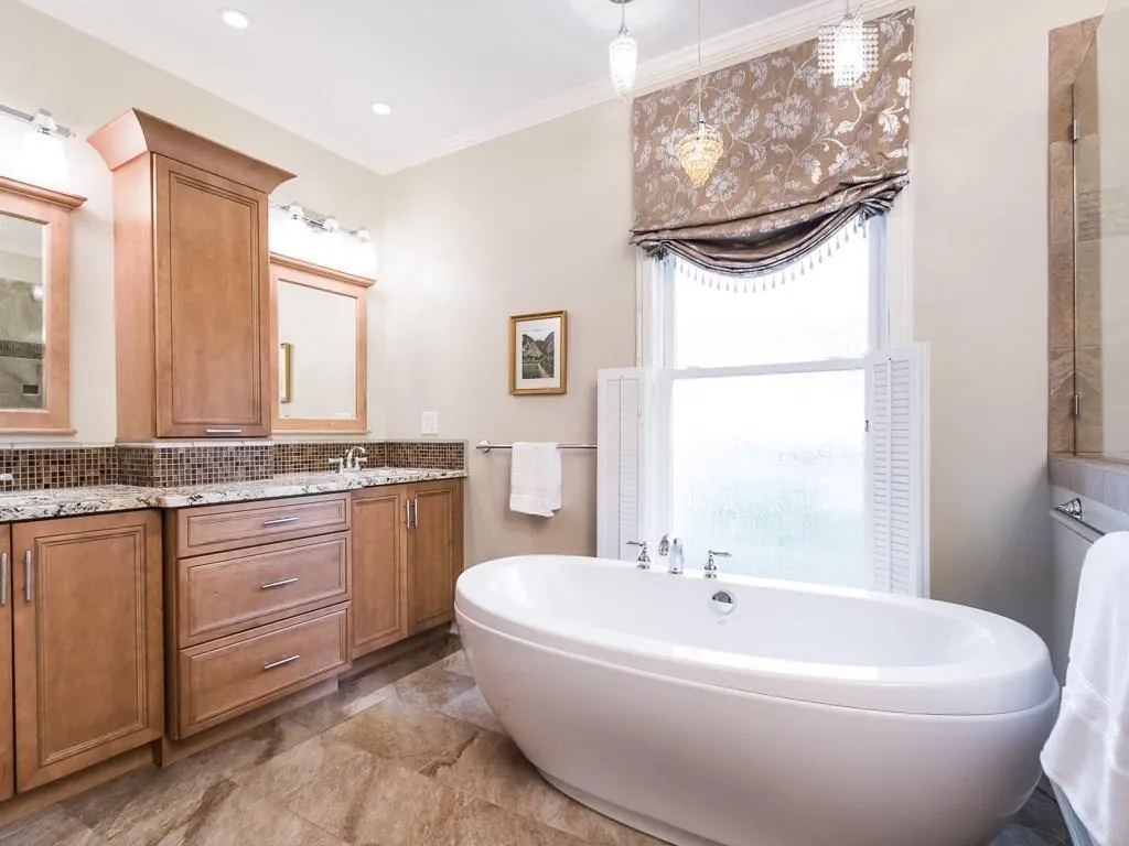 42 Ridgemere Trace, Sandy Springs, Georgia 30328, 5 Bedrooms Bedrooms, ,3 BathroomsBathrooms,Residential,Sold,42 Ridgemere Trace,5901939