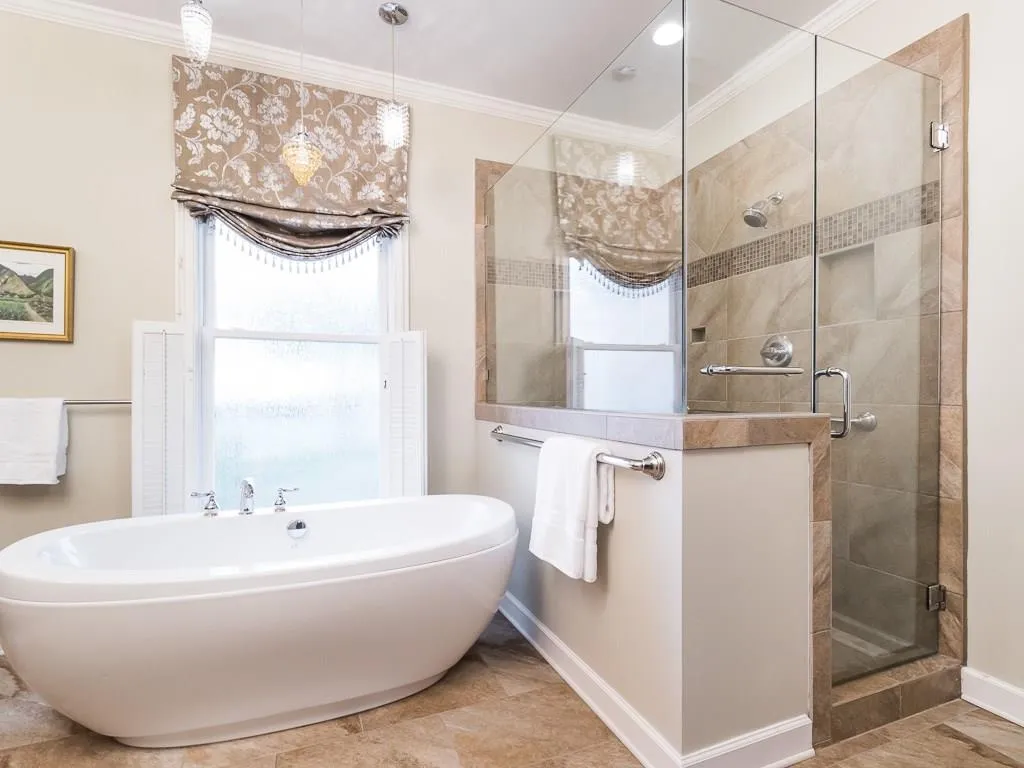 42 Ridgemere Trace, Sandy Springs, Georgia 30328, 5 Bedrooms Bedrooms, ,3 BathroomsBathrooms,Residential,Sold,42 Ridgemere Trace,5901939