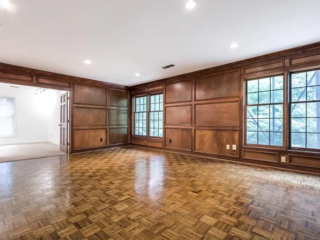 42 Ridgemere Trace, Sandy Springs, Georgia 30328, 5 Bedrooms Bedrooms, ,3 BathroomsBathrooms,Residential,Sold,42 Ridgemere Trace,5901939