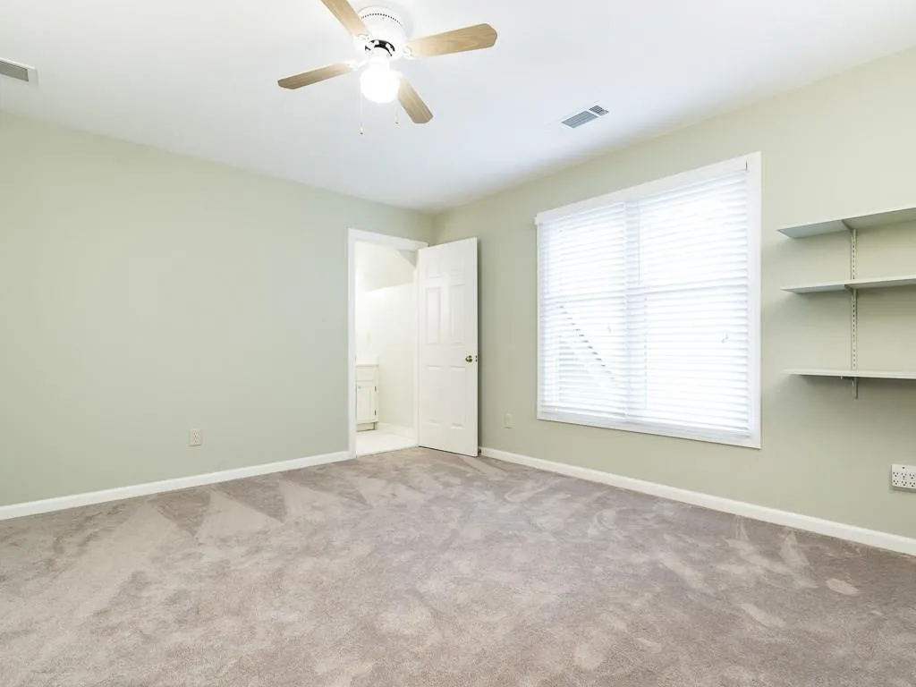 42 Ridgemere Trace, Sandy Springs, Georgia 30328, 5 Bedrooms Bedrooms, ,3 BathroomsBathrooms,Residential,Sold,42 Ridgemere Trace,5901939