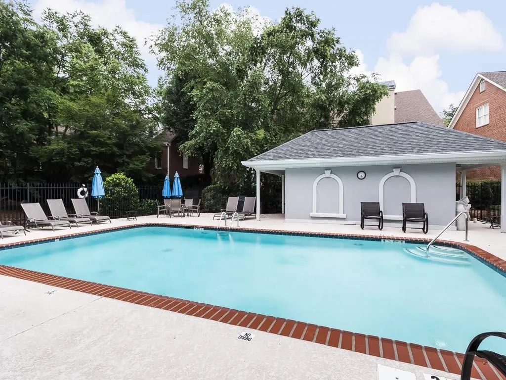 42 Ridgemere Trace, Sandy Springs, Georgia 30328, 5 Bedrooms Bedrooms, ,3 BathroomsBathrooms,Residential,Sold,42 Ridgemere Trace,5901939