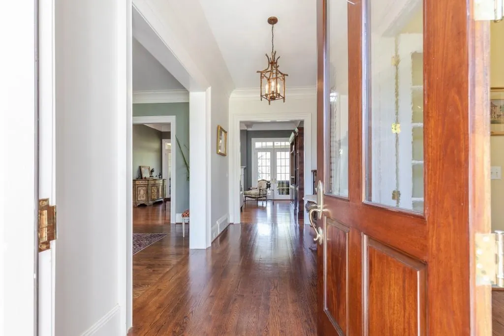 4562 Stella Drive, Atlanta, Georgia 30327, 5 Bedrooms Bedrooms, ,4 BathroomsBathrooms,Residential,Sold,4562 Stella Drive,6526435