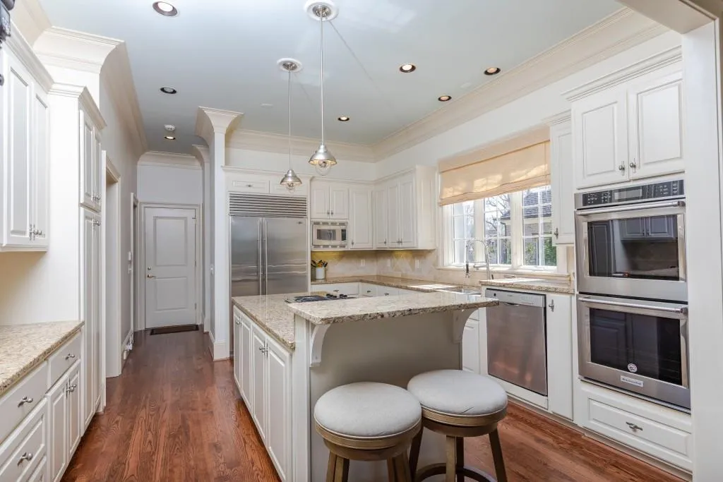 4562 Stella Drive, Atlanta, Georgia 30327, 5 Bedrooms Bedrooms, ,4 BathroomsBathrooms,Residential,Sold,4562 Stella Drive,6526435