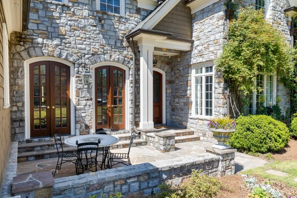 4562 Stella Drive, Atlanta, Georgia 30327, 5 Bedrooms Bedrooms, ,4 BathroomsBathrooms,Residential,Sold,4562 Stella Drive,6526435