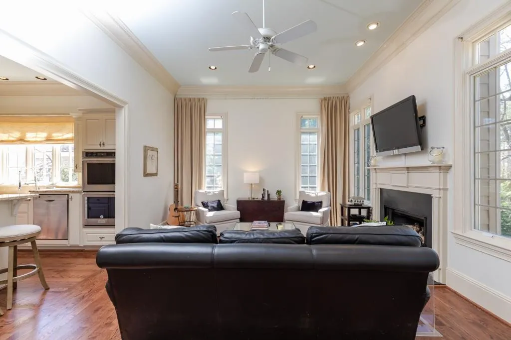 4562 Stella Drive, Atlanta, Georgia 30327, 5 Bedrooms Bedrooms, ,4 BathroomsBathrooms,Residential,Sold,4562 Stella Drive,6526435