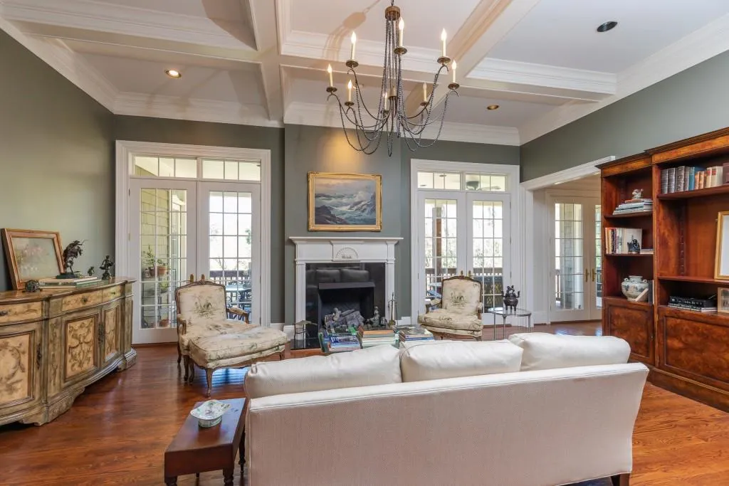 4562 Stella Drive, Atlanta, Georgia 30327, 5 Bedrooms Bedrooms, ,4 BathroomsBathrooms,Residential,Sold,4562 Stella Drive,6526435