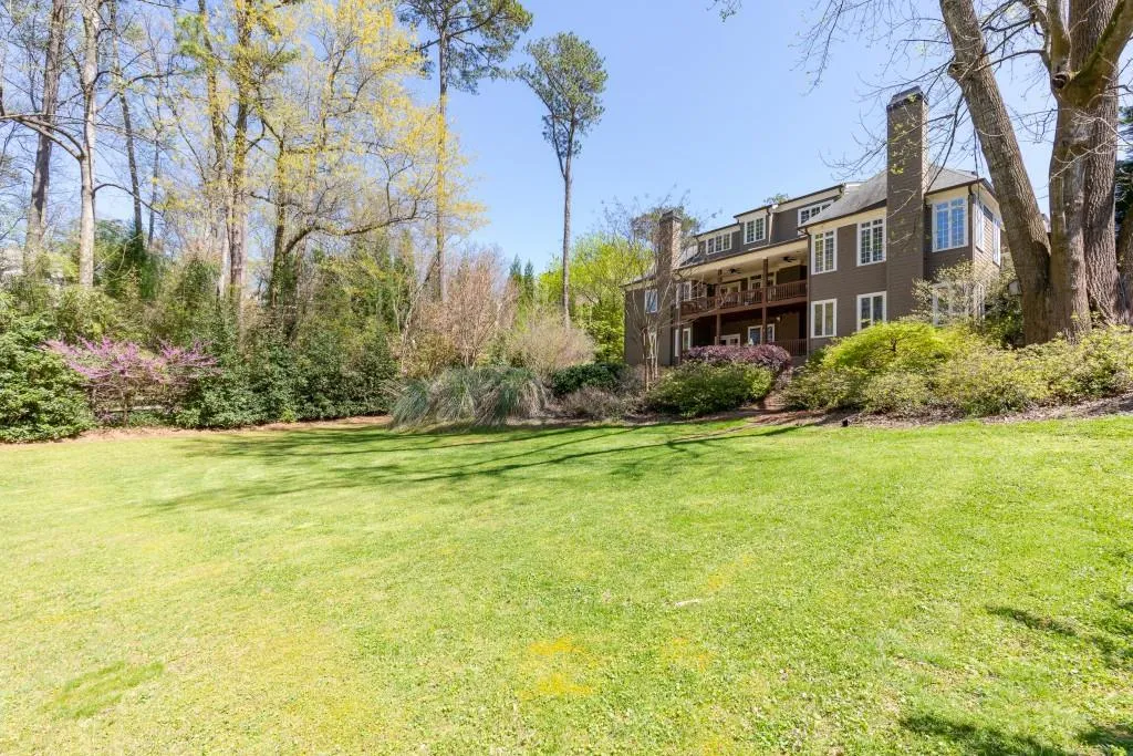 4562 Stella Drive, Atlanta, Georgia 30327, 5 Bedrooms Bedrooms, ,4 BathroomsBathrooms,Residential,Sold,4562 Stella Drive,6526435