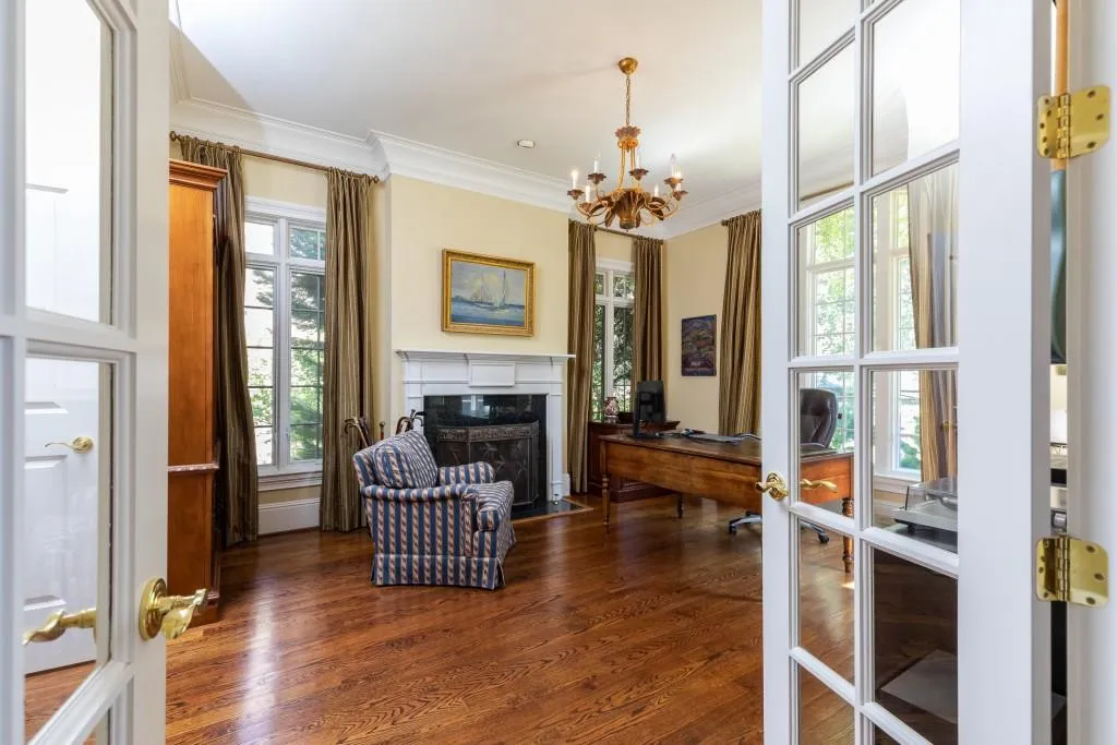 4562 Stella Drive, Atlanta, Georgia 30327, 5 Bedrooms Bedrooms, ,4 BathroomsBathrooms,Residential,Sold,4562 Stella Drive,6526435