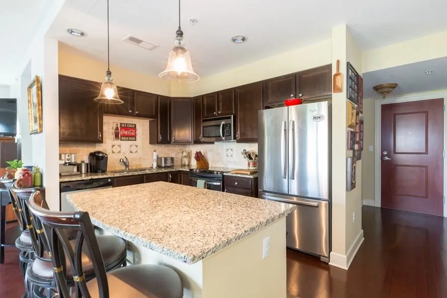 200 River Vista Drive Unit 608, Atlanta, Georgia 30339, 2 Bedrooms Bedrooms, ,2 BathroomsBathrooms,Residential,Sold,200 River Vista Drive Unit 608,5691122