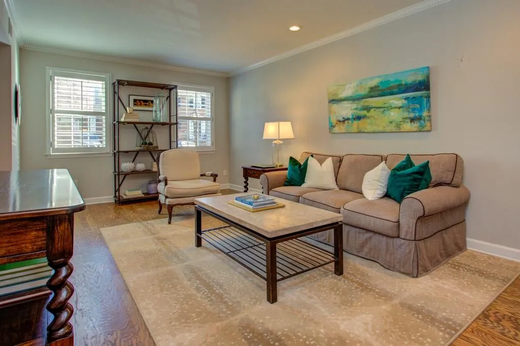 4620 Wieuca Road Ne Unit 13, Atlanta, Georgia 30342, 2 Bedrooms Bedrooms, ,2 BathroomsBathrooms,Residential,Sold,4620 Wieuca Road Ne Unit 13,5952634