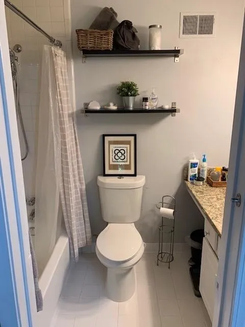 251 Peachtree Hollow Ct, Sandy Springs, Georgia 30328, 2 Bedrooms Bedrooms, ,2 BathroomsBathrooms,Residential,Sold,251 Peachtree Hollow Ct,6776429