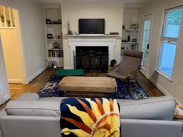 251 Peachtree Hollow Ct, Sandy Springs, Georgia 30328, 2 Bedrooms Bedrooms, ,2 BathroomsBathrooms,Residential,Sold,251 Peachtree Hollow Ct,6776429