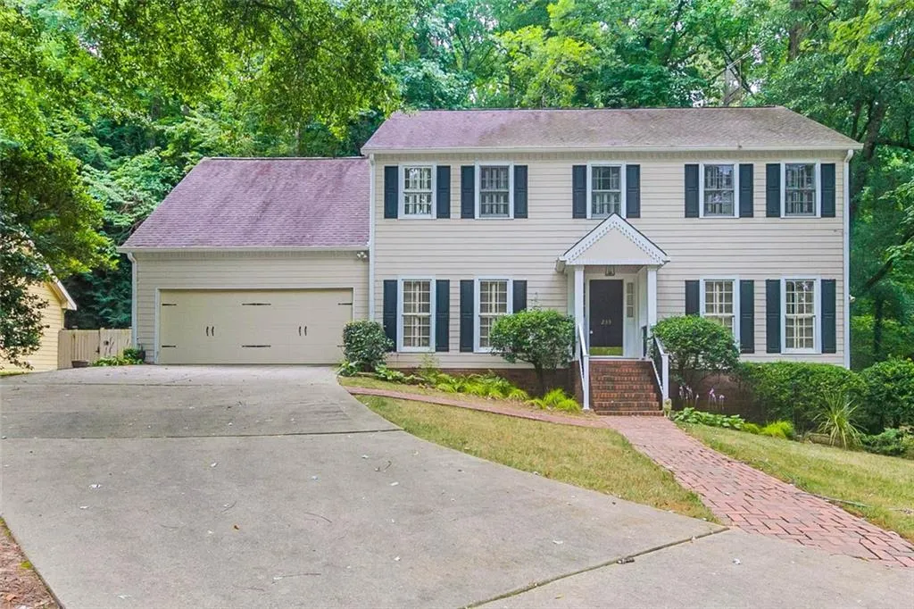 235 Mark Trail, Atlanta, Georgia 30328, 4 Bedrooms Bedrooms, ,2 BathroomsBathrooms,Residential,Sold,235 Mark Trail,7074982