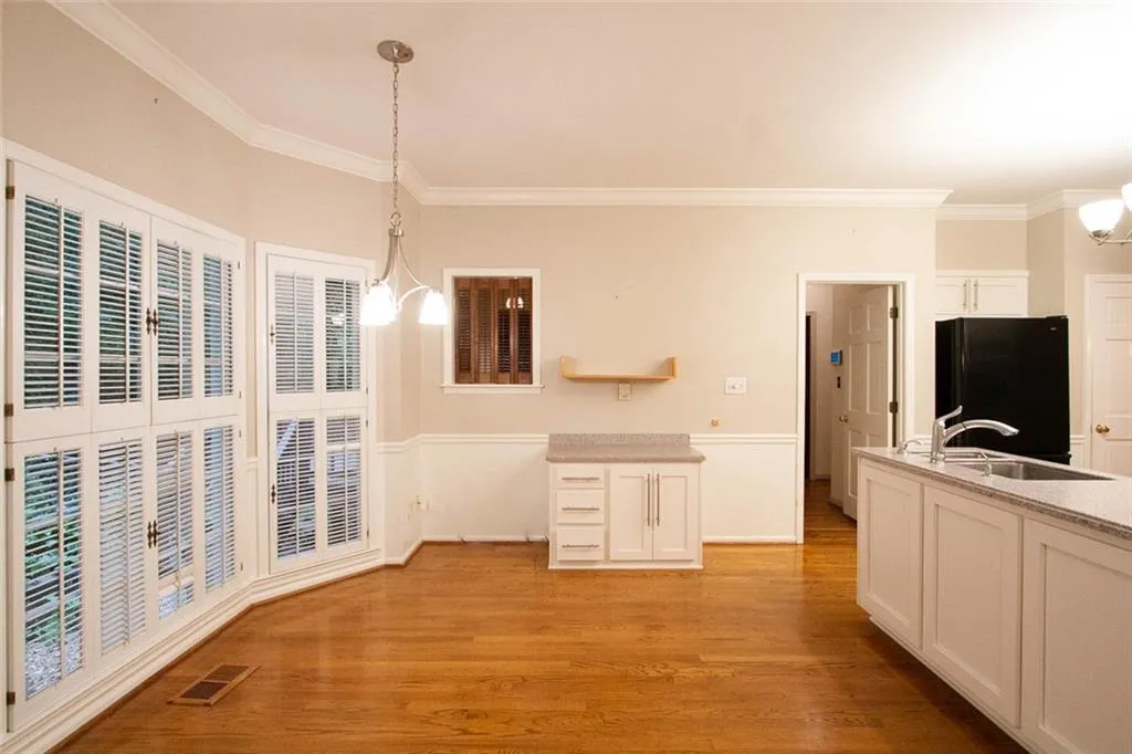 235 Mark Trail, Atlanta, Georgia 30328, 4 Bedrooms Bedrooms, ,2 BathroomsBathrooms,Residential,Sold,235 Mark Trail,7074982