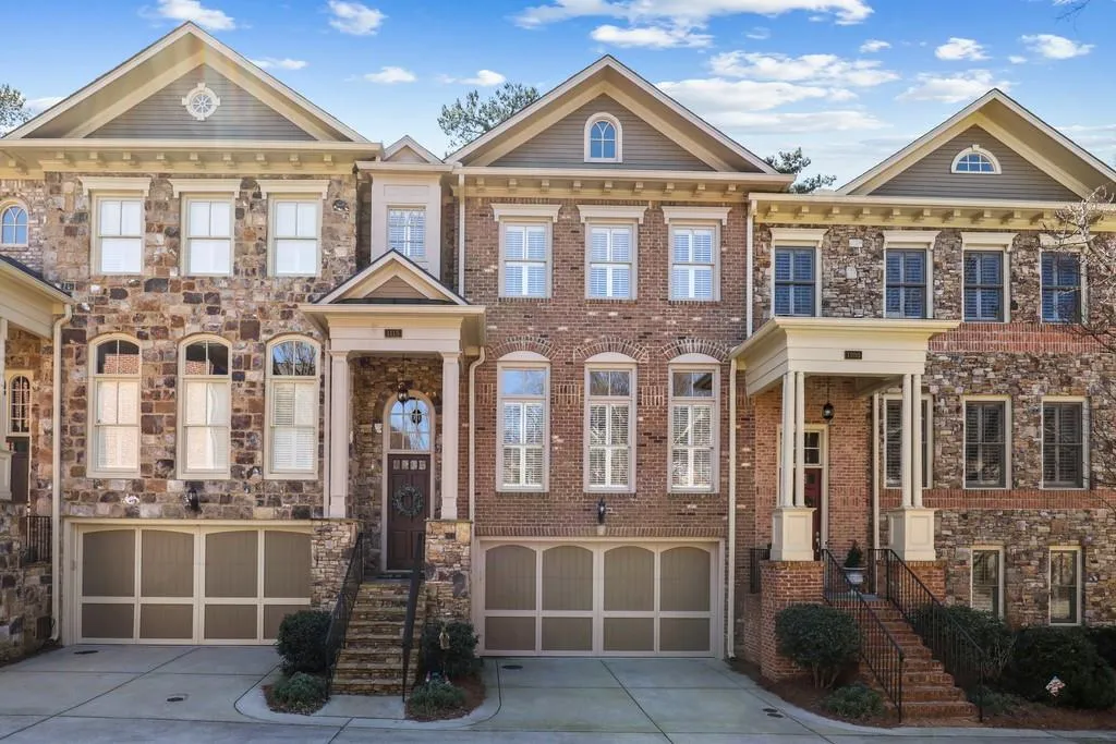 1115 Charles Towne Square, Atlanta, Georgia 30328, 4 Bedrooms Bedrooms, ,3 BathroomsBathrooms,Residential,Sold,1115 Charles Towne Square,6851684