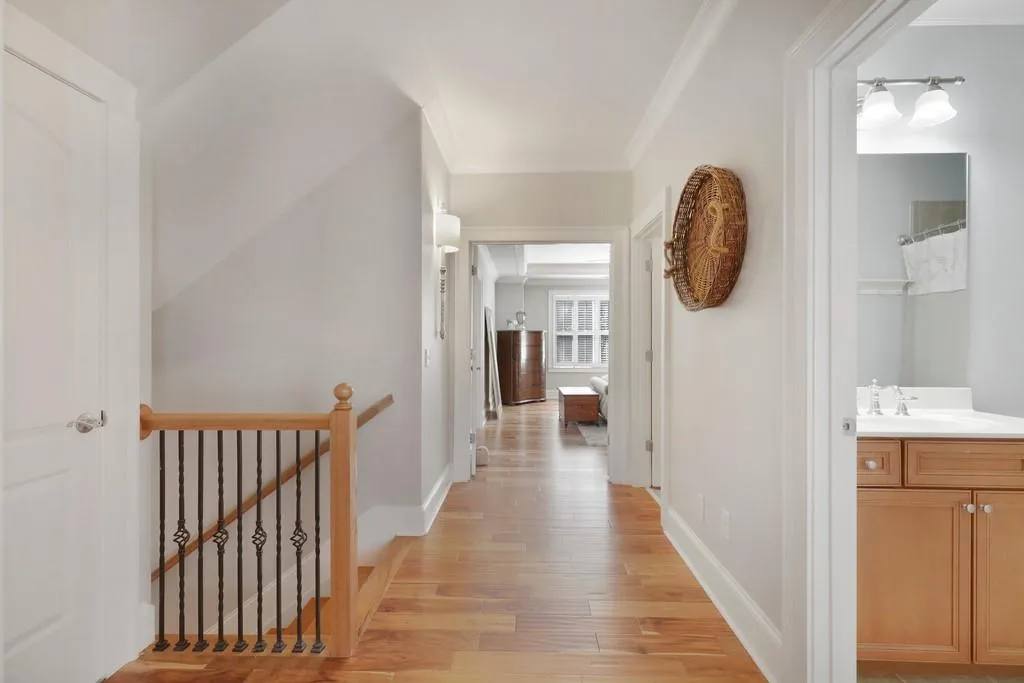 1115 Charles Towne Square, Atlanta, Georgia 30328, 4 Bedrooms Bedrooms, ,3 BathroomsBathrooms,Residential,Sold,1115 Charles Towne Square,6851684
