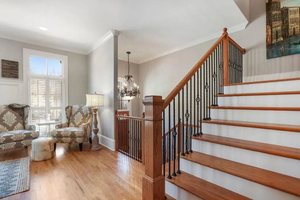 1115 Charles Towne Square, Atlanta, Georgia 30328, 4 Bedrooms Bedrooms, ,3 BathroomsBathrooms,Residential,Sold,1115 Charles Towne Square,6851684