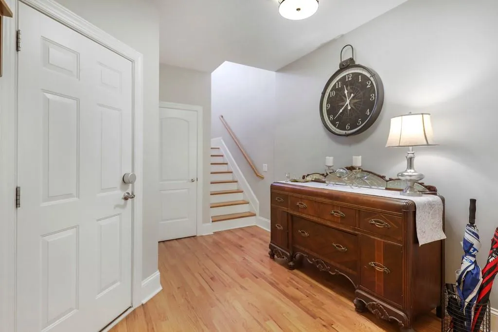 1115 Charles Towne Square, Atlanta, Georgia 30328, 4 Bedrooms Bedrooms, ,3 BathroomsBathrooms,Residential,Sold,1115 Charles Towne Square,6851684