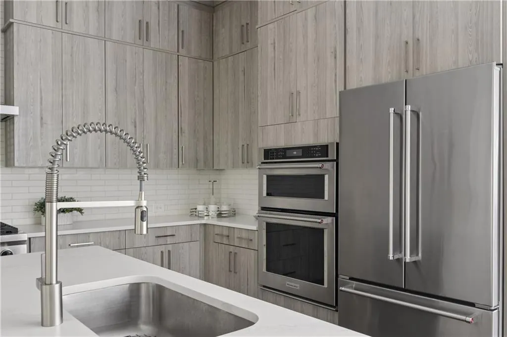 Stainless appliances