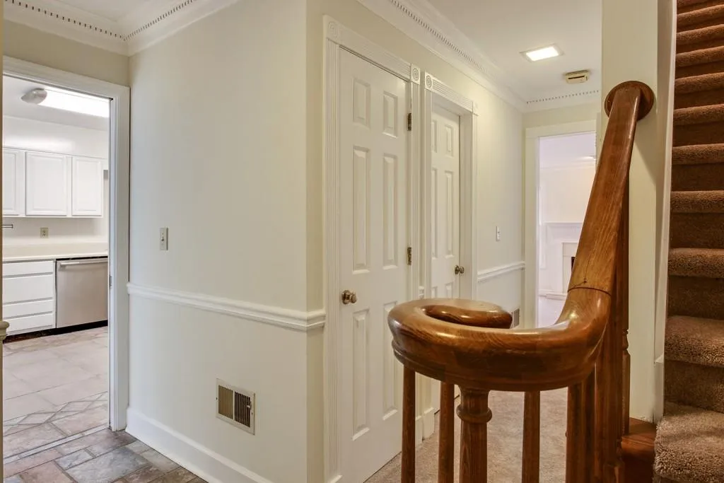 32 Huntington Place Drive, Sandy Springs, Georgia 30350, 3 Bedrooms Bedrooms, ,2 BathroomsBathrooms,Residential,Sold,32 Huntington Place Drive,5793864