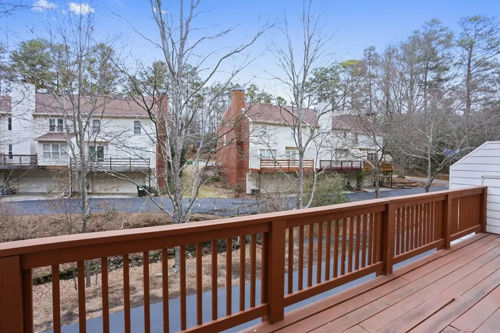 32 Huntington Place Drive, Sandy Springs, Georgia 30350, 3 Bedrooms Bedrooms, ,2 BathroomsBathrooms,Residential,Sold,32 Huntington Place Drive,5793864