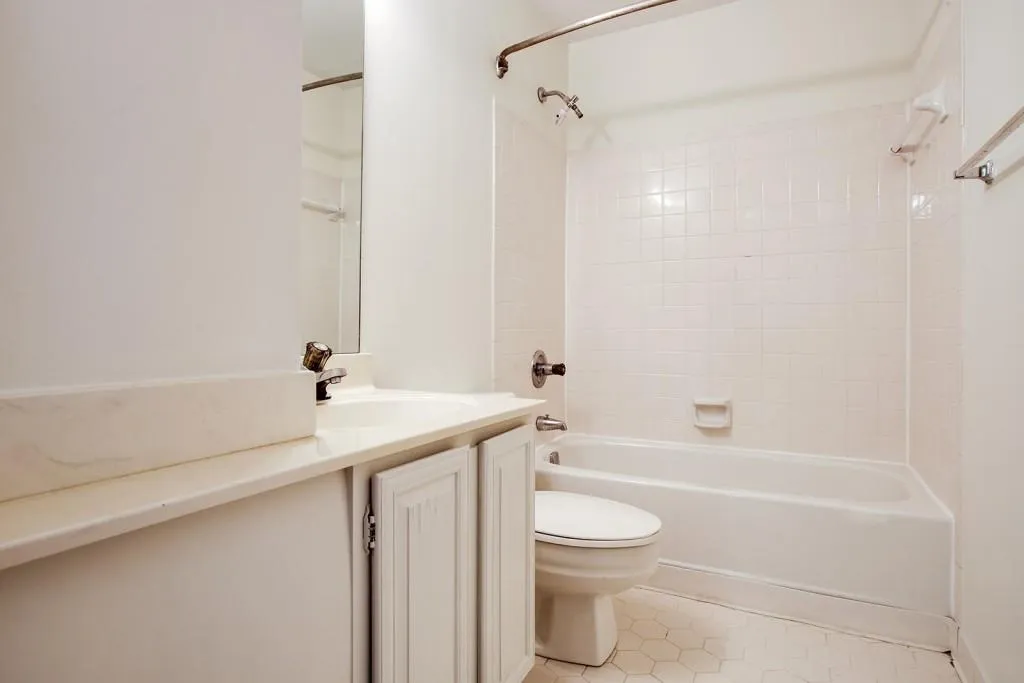 32 Huntington Place Drive, Sandy Springs, Georgia 30350, 3 Bedrooms Bedrooms, ,2 BathroomsBathrooms,Residential,Sold,32 Huntington Place Drive,5793864