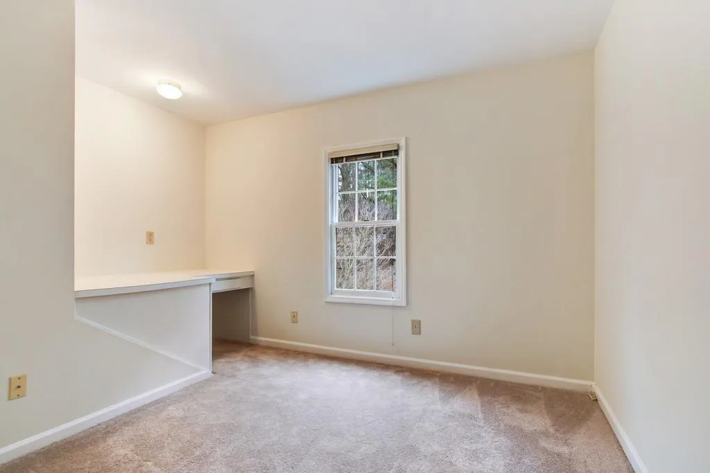32 Huntington Place Drive, Sandy Springs, Georgia 30350, 3 Bedrooms Bedrooms, ,2 BathroomsBathrooms,Residential,Sold,32 Huntington Place Drive,5793864